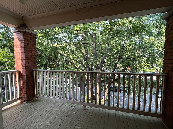 3rd image of 2535A Cherry St #A
