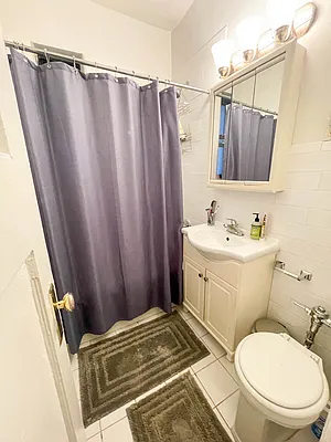 Rented by RealTegrity NY LLC | media 12