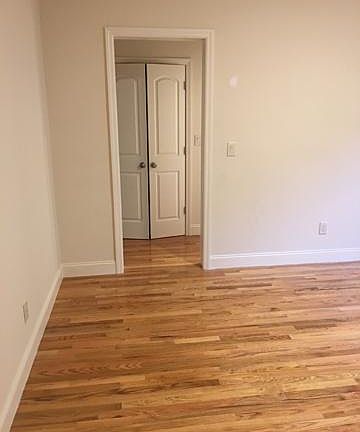 3rd image of 38 Bay 26th St #3