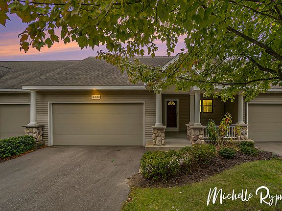 2nd image of 466 Melrose Dr
