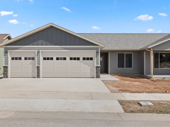2204 Quartzite Dr, Sturgis, SD 57785