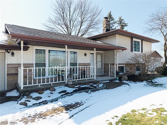 4th image of 5220 Center Rd