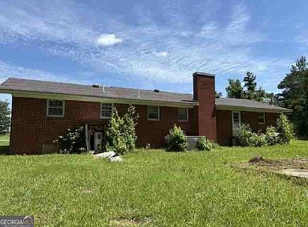 2nd image of 1190 Asphalt Rock Rd