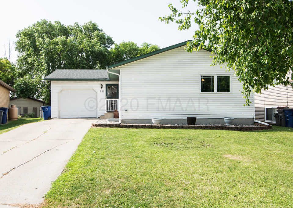 1st image of 2910 14th Ave S