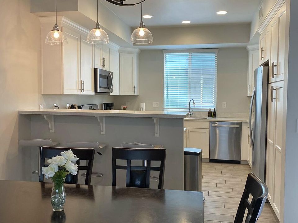 1st image of 1106 E Weber Dr #1025