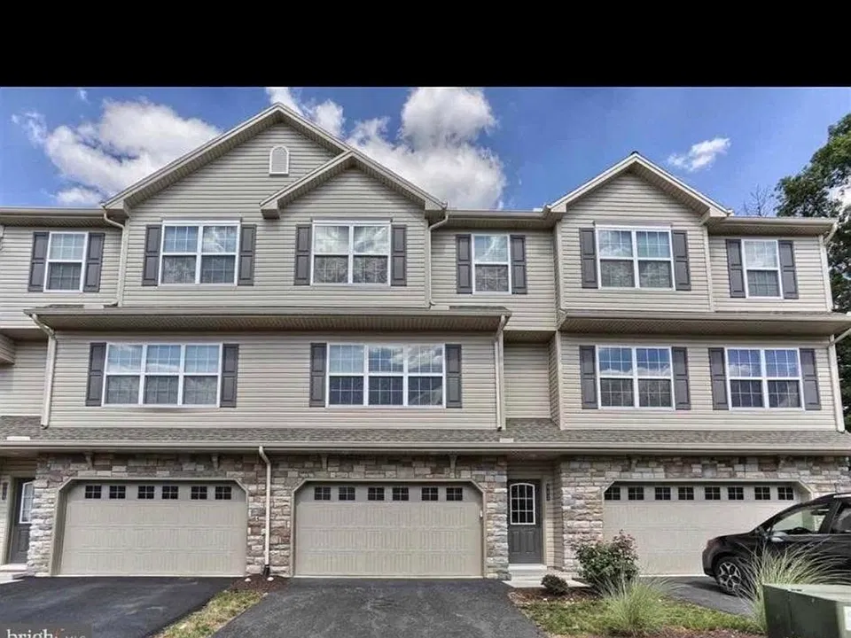 463 Galleon Dr