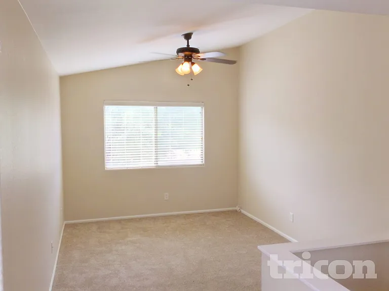 42065 W Sunland Dr — Photo 4