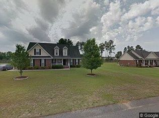 201 Corgy Ln, Raeford, NC 28376