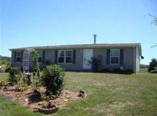 828 Grandma Brown Rd, Mitchell, IN 47446