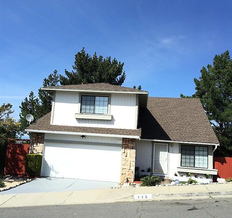 452 Phoenix Circle