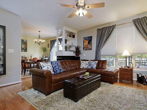 Family room alternate view