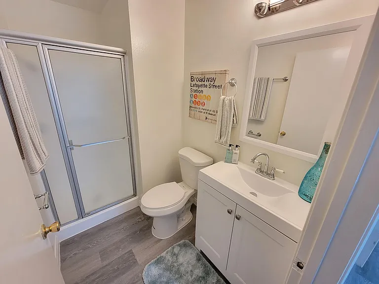 Darby Apartments — Photo 12