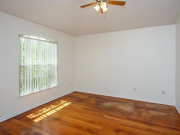5th image of 4146 Forest Island Dr