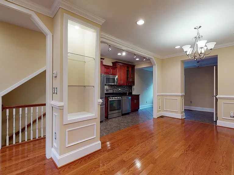 1230 Owen Pl NE — Photo 5
