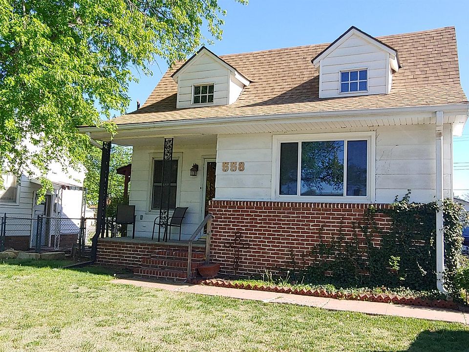 1st image of 558 E Oakdale Ave
