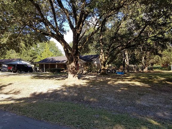 3rd image of 4084 Meadowlark Dr