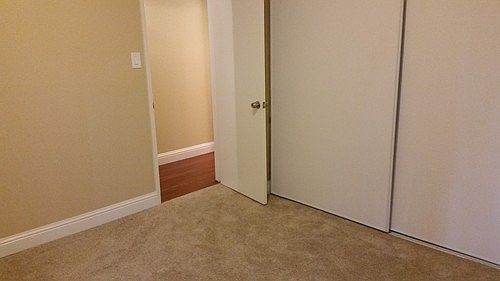 4th image of 25190 Cypress Ave APT 212