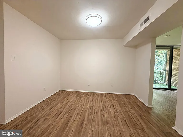 487 N Armistead St #203 — Photo 11