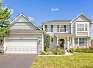 260 Belle Vue Ln, Sugar Grove, IL 60554