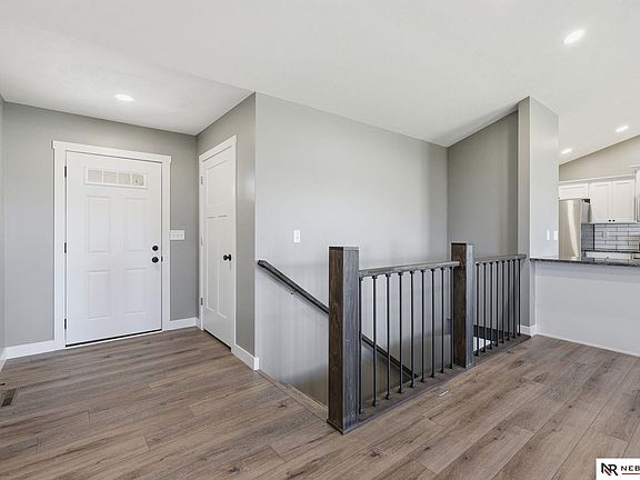 2nd image of 4048 Northview Dr