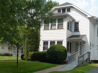 1067 N Winton Rd, Rochester, NY 14609