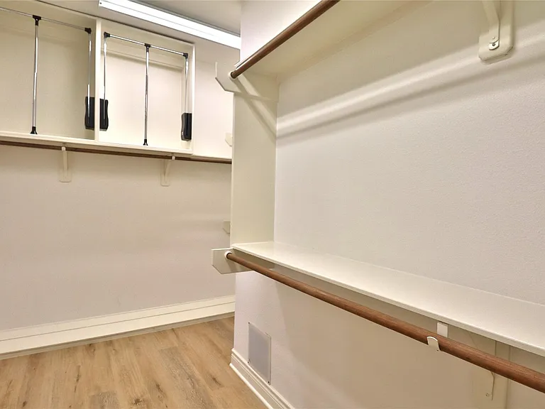 3257 Maxroy St — Photo 26