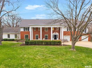 6526 N Saint Marys Rd, Peoria, IL 61614