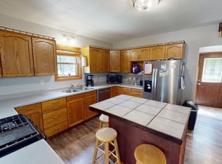 121 Dakota Ave NE, Pennock, MN 56279