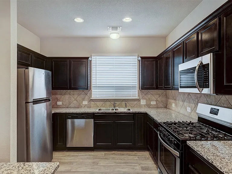 3207 Tilmon Ln — Photo 18