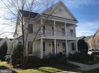 7884 Train Ct, Dunn Loring, VA 22027