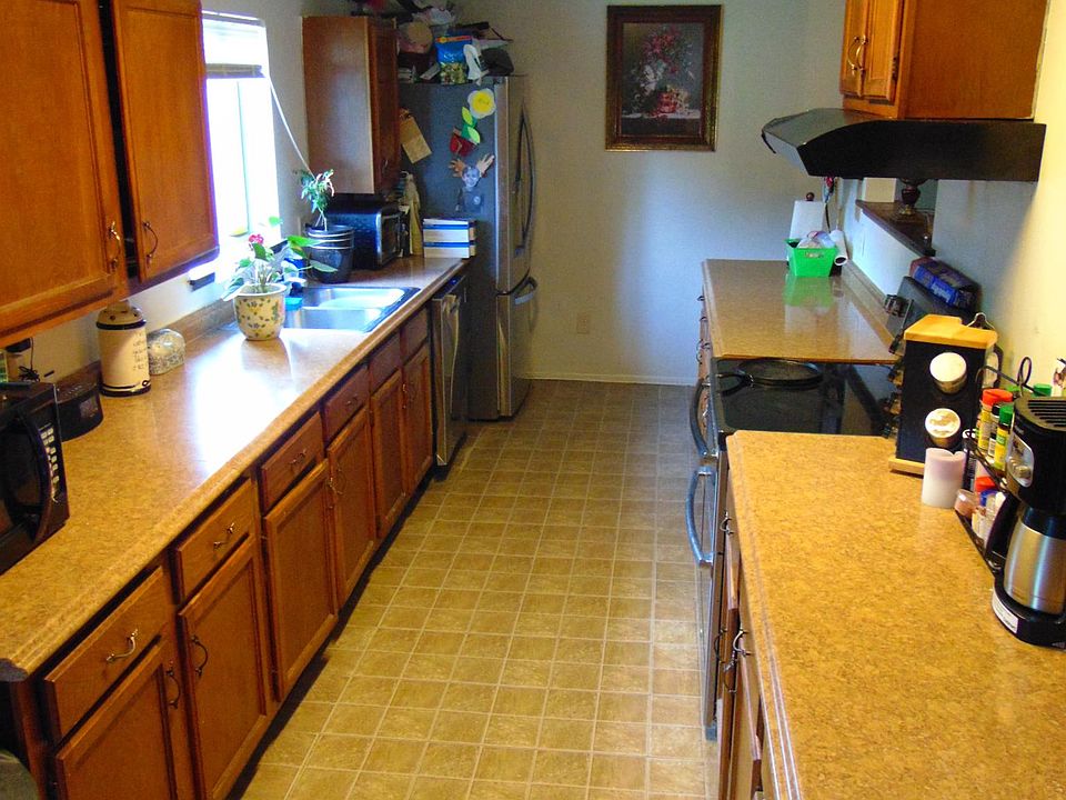 2nd image of 7116 Nutmeg Ln