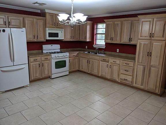 5th image of 2103 Eraste Landry Rd