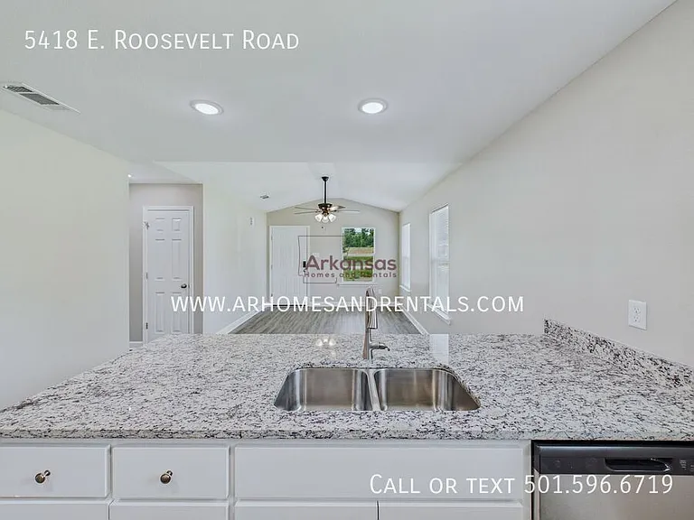 5418 E Roosevelt Rd — Photo 6