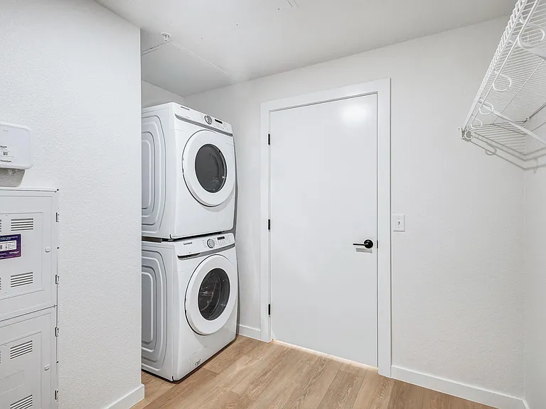 Oso Apartments — Photo 120