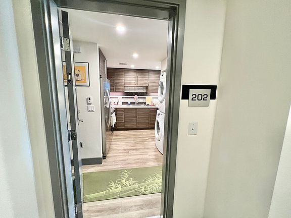 3rd image of 3743 Midvale Ave #202