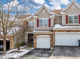 172 Ridge Dr, Pompton Lakes, NJ 07442