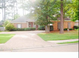 611 Sawpine Ln, Ridgeland, MS 39157