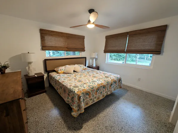 3816 SW 4th Pl, Gainesville, FL 32607