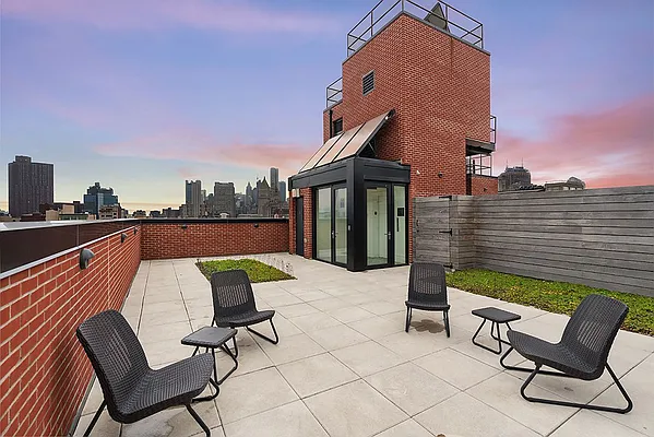 Sold by Thomas Melone, LREB | media 26