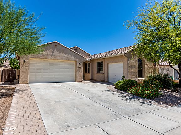 2nd image of 752 W Camino Tunera