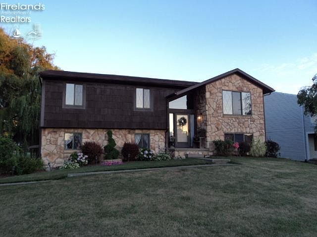 1st image of 610 Birchwood Dr