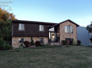 610 Birchwood Dr, Sandusky, OH