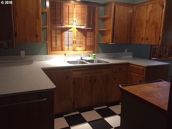 2nd image of 1204 NW 40th St