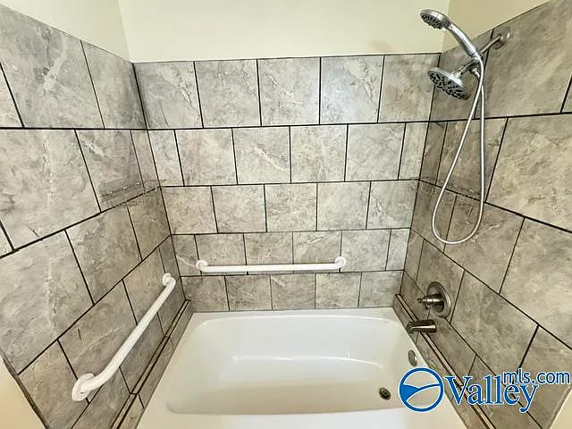 2849 Greenside Dr NW — Photo 31