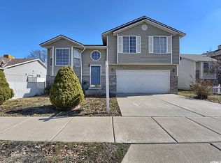 830 W Meadow View Dr, Ogden, UT 84404