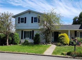 55 N 9th St, Bangor, PA 18013