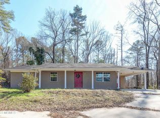 585 Pippins Rd, Meridian, MS 39301