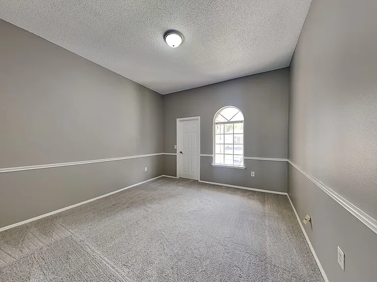 1735 White Heron Bay Cir — Photo 18