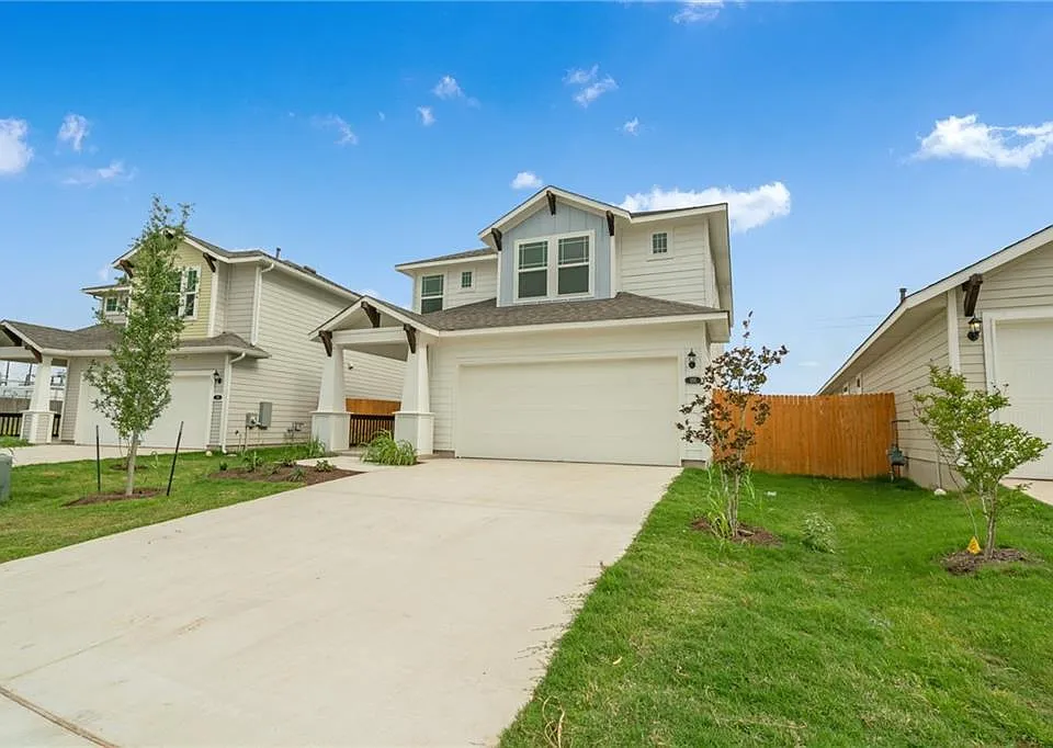 233 Trailside Ln