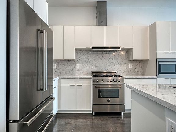 4th image of 207 W Johanna St Unit 207
